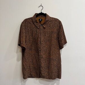 H&M Men’s Black Rust Leaf Print Short Sleeve Shirt Medium